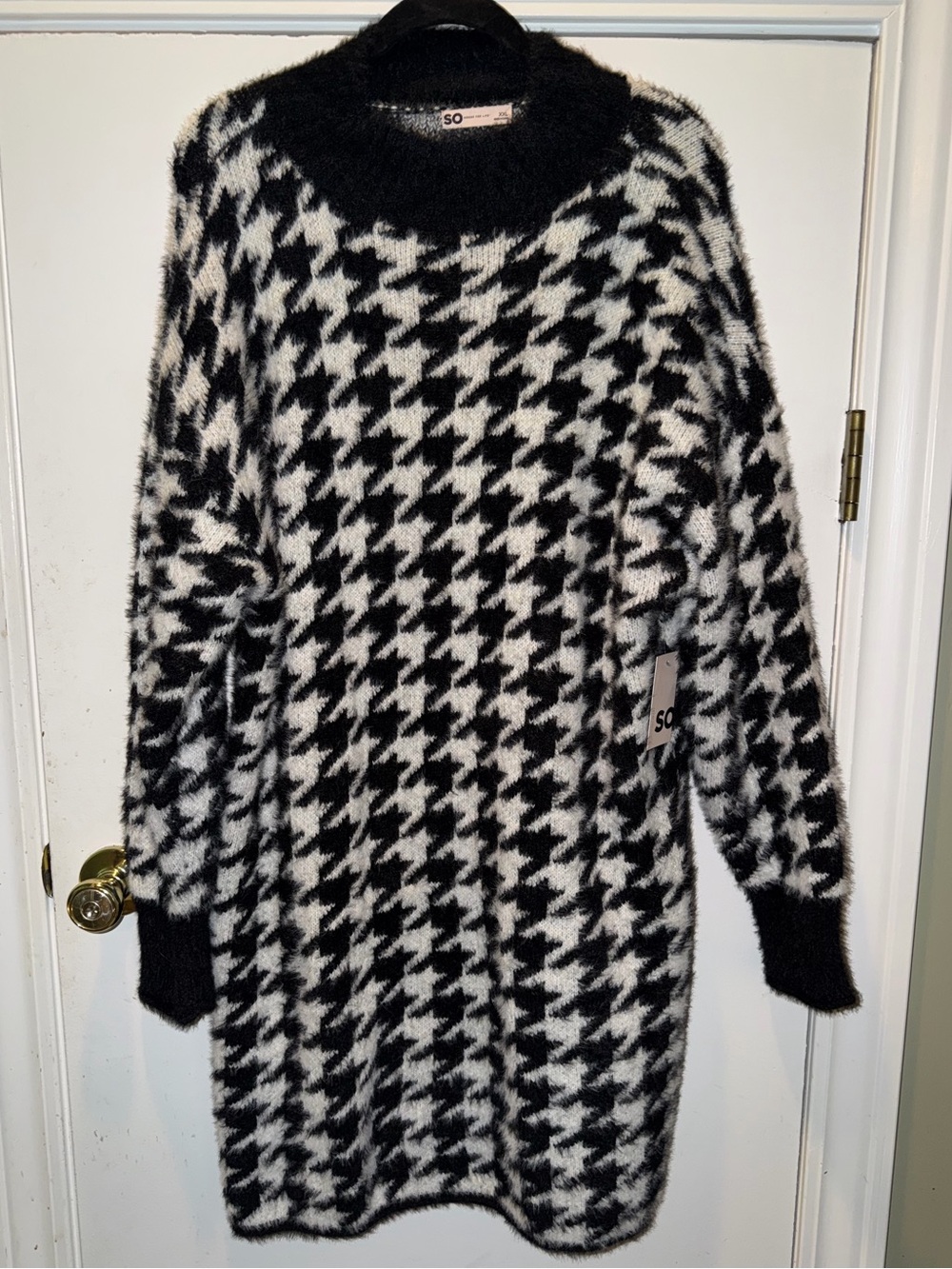 SO Black & White Houndstooth Fuzzy Crew Sweater Dress